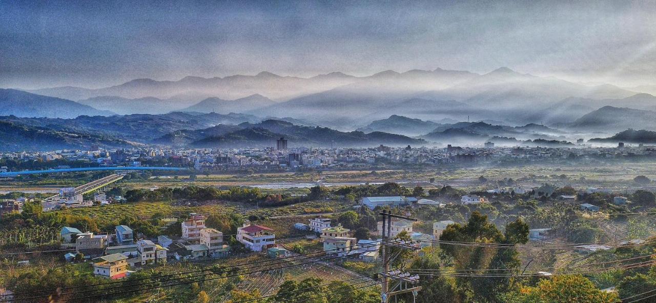 Rainbow Hill House彩虹山舍 Shigang Exterior foto
