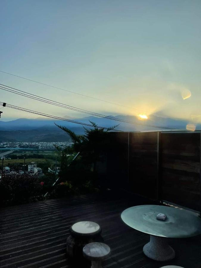 Rainbow Hill House彩虹山舍 Shigang Exterior foto