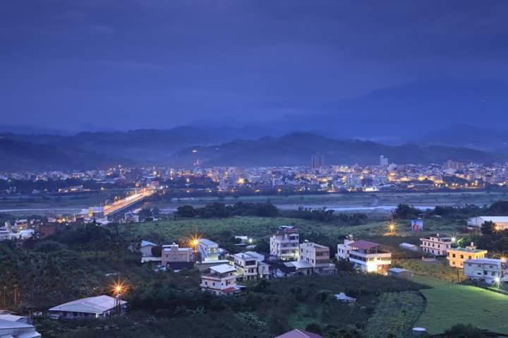 Rainbow Hill House彩虹山舍 Shigang Exterior foto